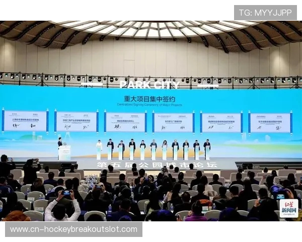 运营团队结构跨领域融合，引入文旅与科技人才